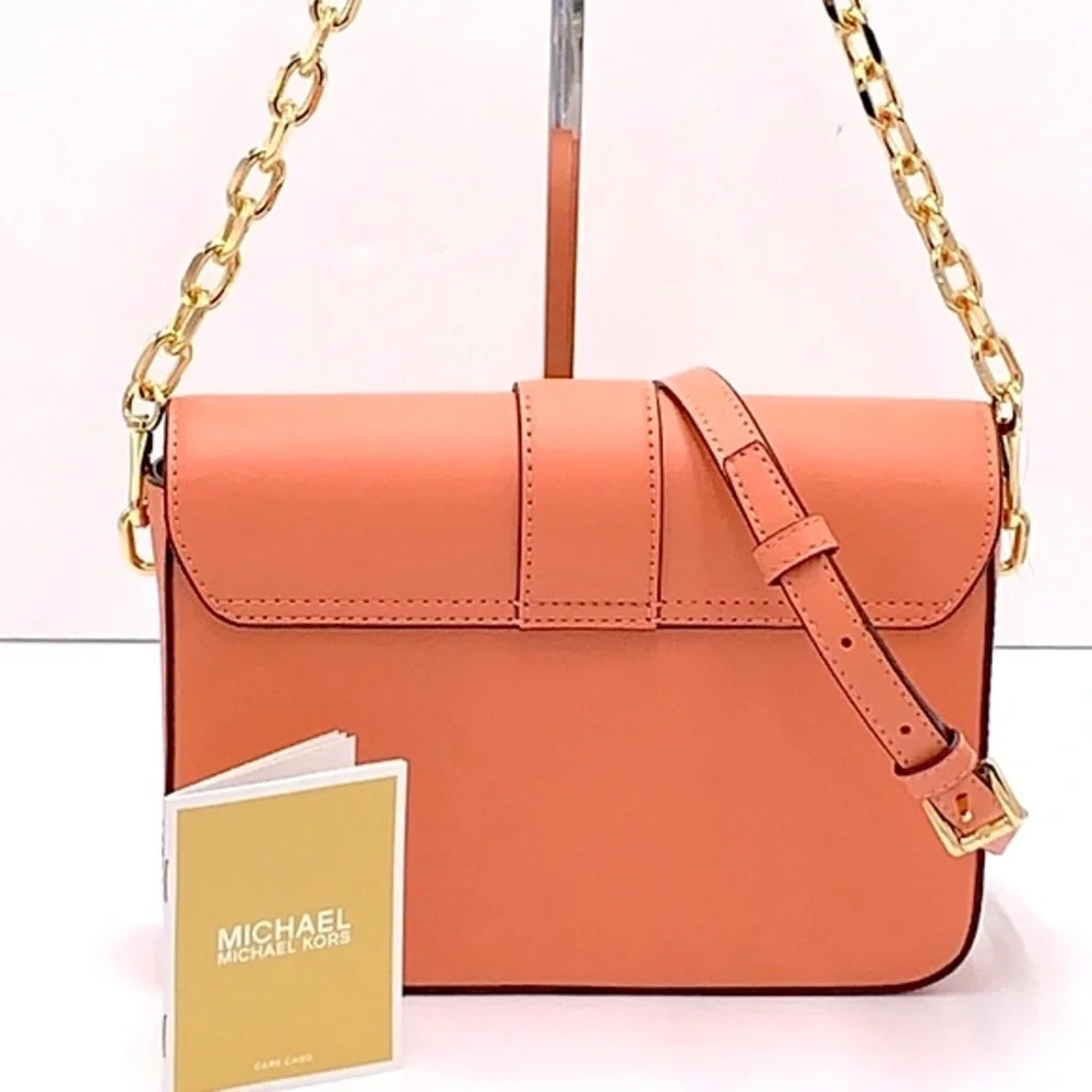 MICHAEL KORS CARMEN MEDIUM CONVERTIBLE SHOULDER BAG